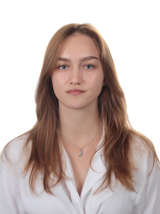 Defne Mina Tan 
